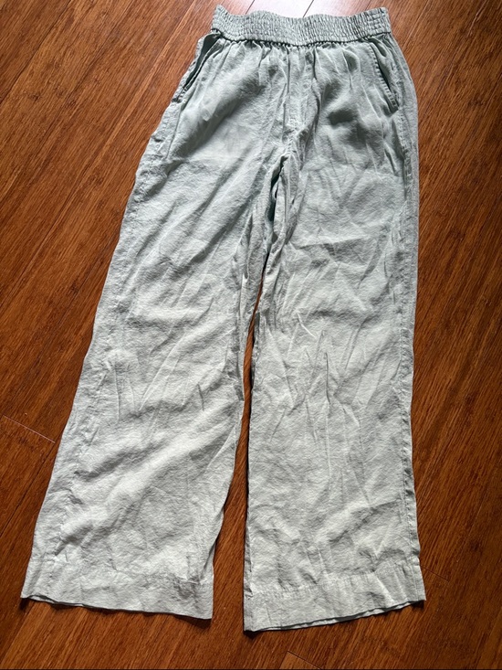 Madewell Pants - Madewell women’s Light Sage Wide Leg pants - small tall - elastic waist
